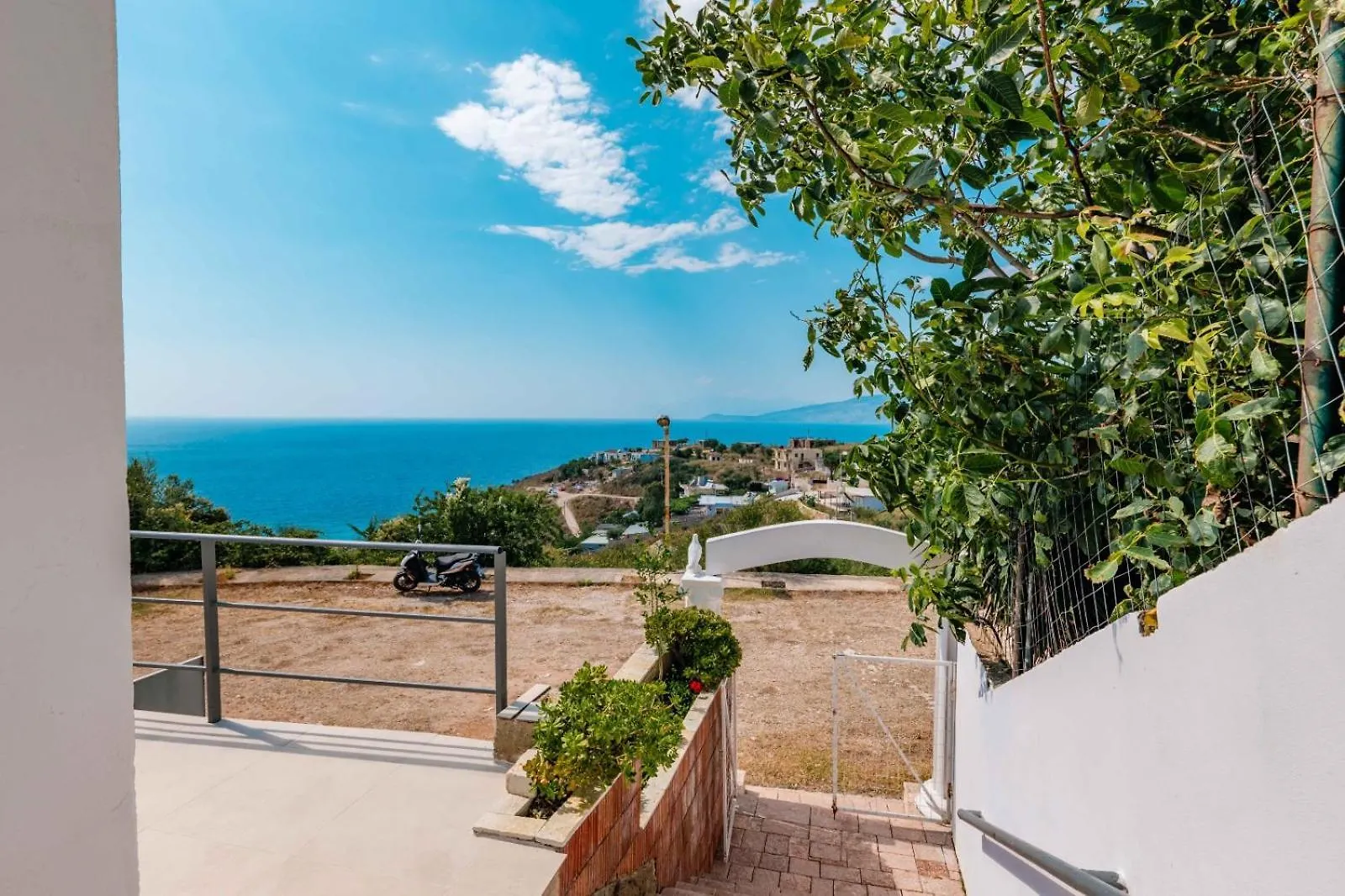 Aparthotel Vila Pasqyra Ksamil Albania